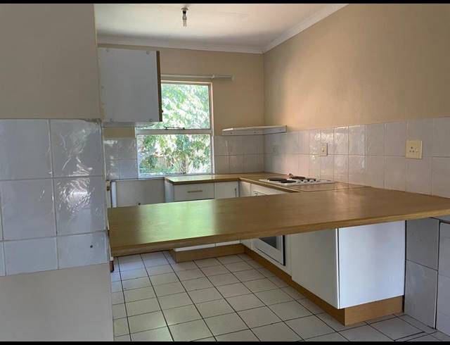 2 BEDROOM APARTMENT FOR SALE IN SAFARI GARDENS